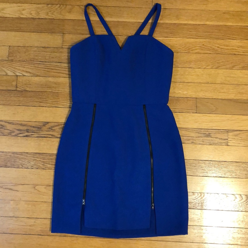 Adelyn Rae sweetheart neckline dress